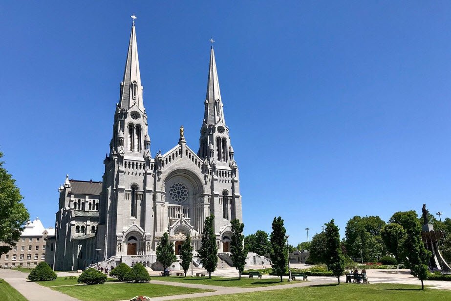 Basilique Sainte-Anne-de-Beaupré, Sainte-Anne-de-Beaupré, Quebec, Canada
